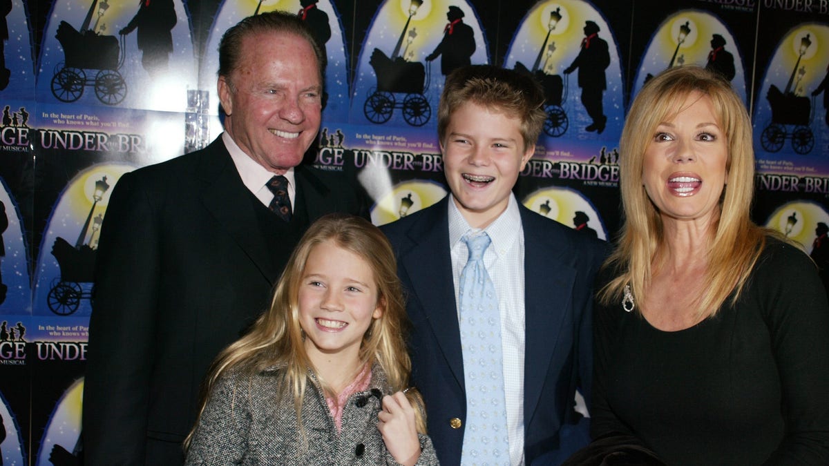 kathie lee gifford frank gifford with their children cody and cassidy