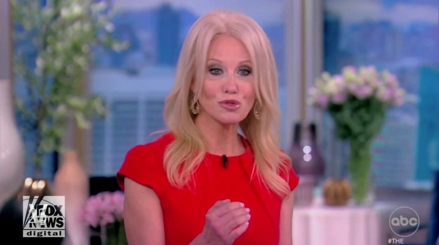 Kellyanne Conway slams Taylor Lorenz on 'The View'