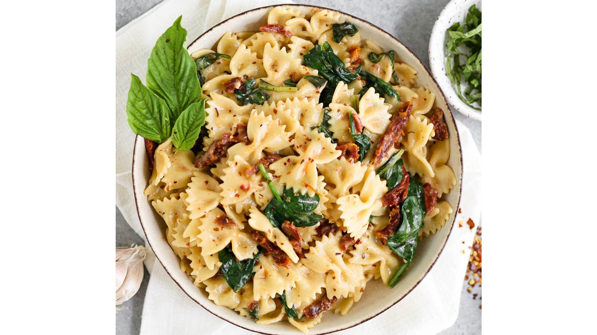 Creamy Tuscan pasta