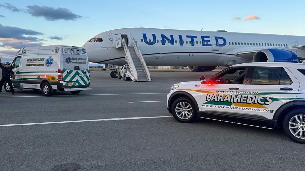 United flight 85 on the tarmac